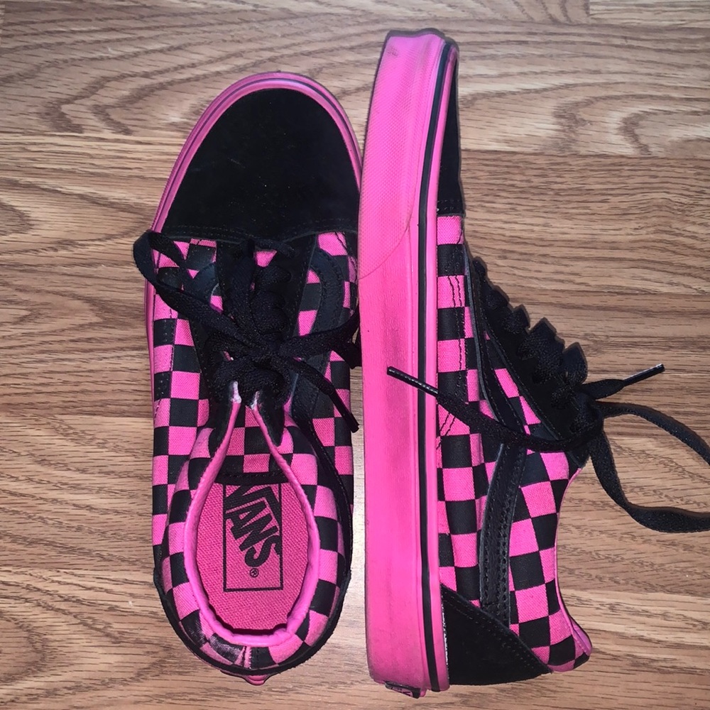 checkered vans